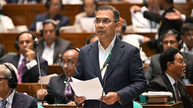 সকল সুযোগ-সুবিধা নিয়ে আসছে ‘ইউনিভার্সাল কার্ড’, সংসদে জানালে
